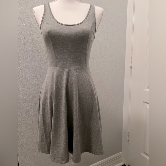 Super cute gray dress Size: S/M - Picture 8 of 8
